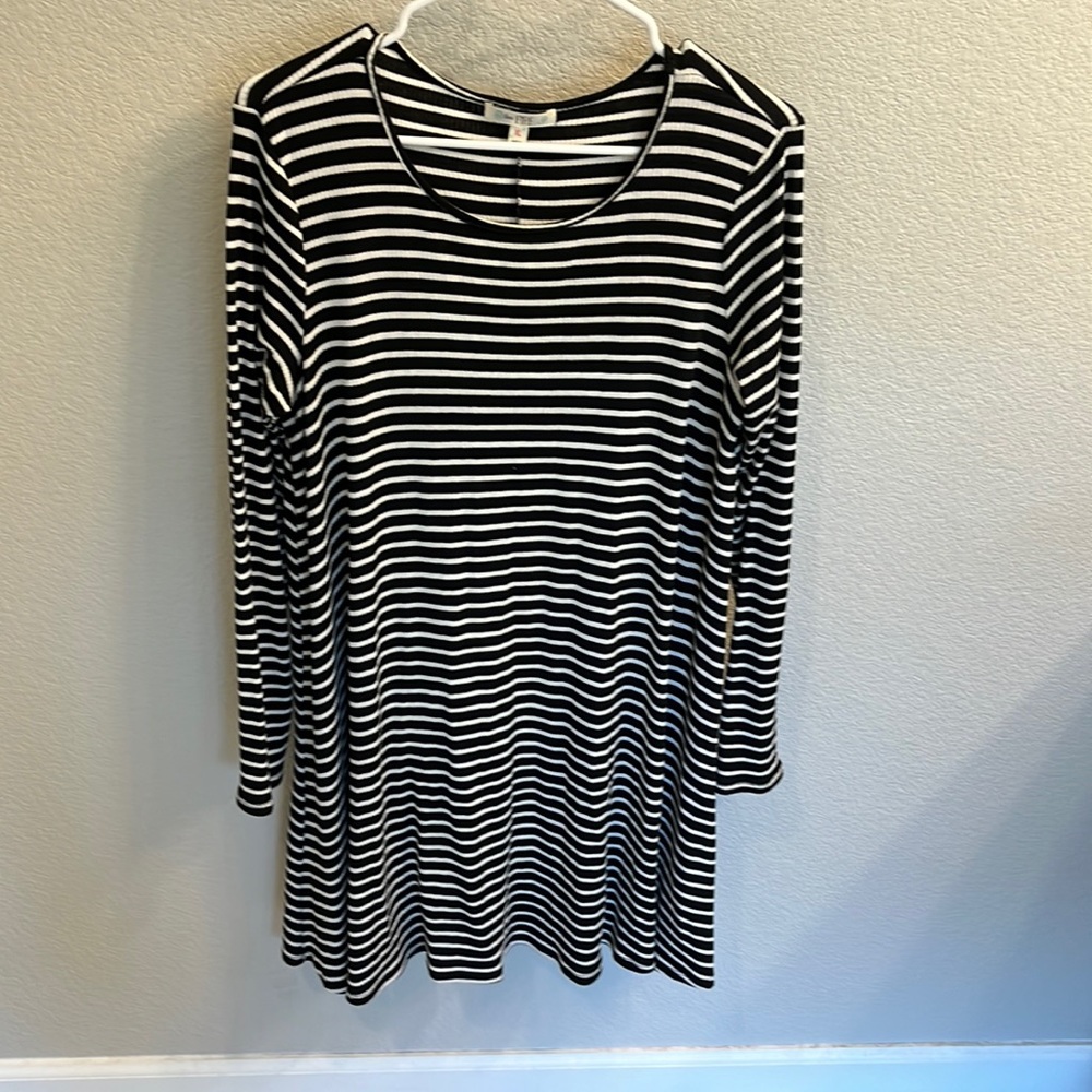 Long sleeve knit stripe dress.